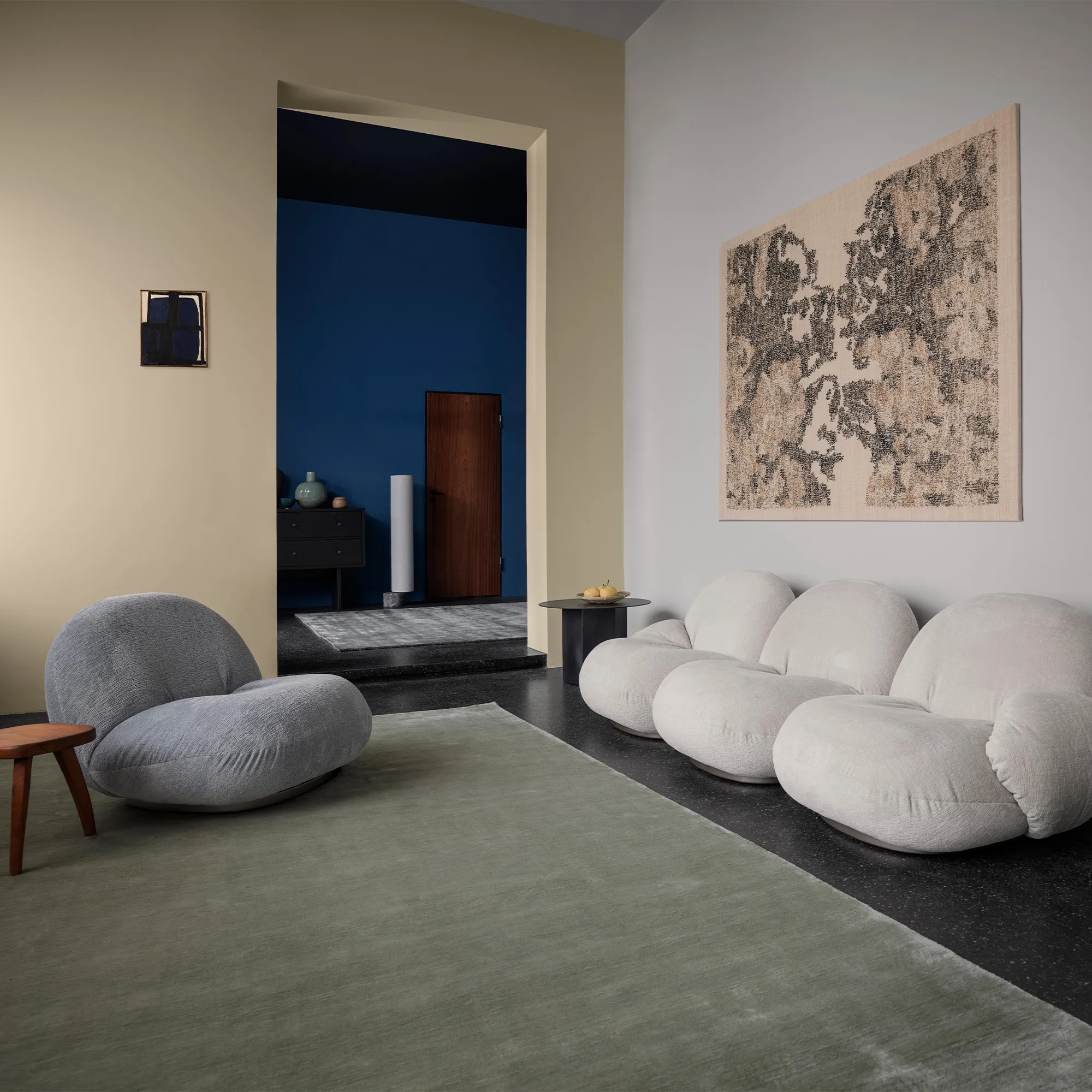 image 3 of 7